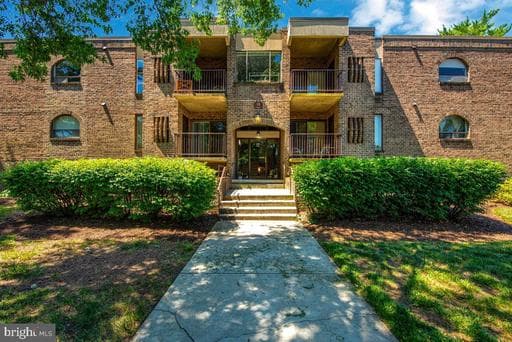 15 SILVERWOOD CIRCLE 6 - Photo 1