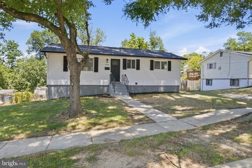 6908 DRYLOG STREET