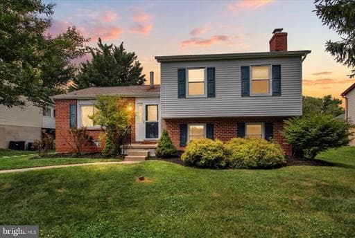 806 UNIONTOWN ROAD - Photo 1