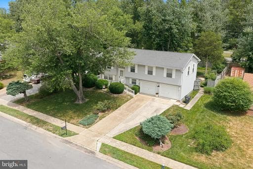 206 STODDERT AVENUE - Photo 1