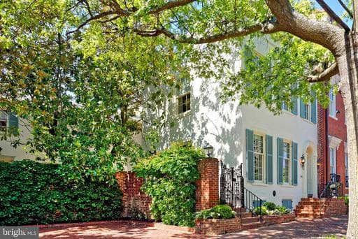516 DUKE STREET