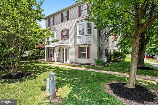 6513 Ridgeborne Dr, Rosedale, MD 21237-3895, United States