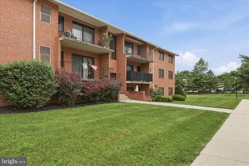 1635 EDGEWOOD PLACE 3 - Photo 1