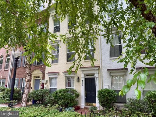 810 Capitol Square Pl SW, Washington, DC 20024-2493, United States - Photo 1