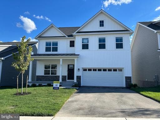 131 WAPPINGER TERRACE - Photo 1