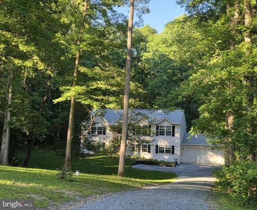 62 CASCADE LANE