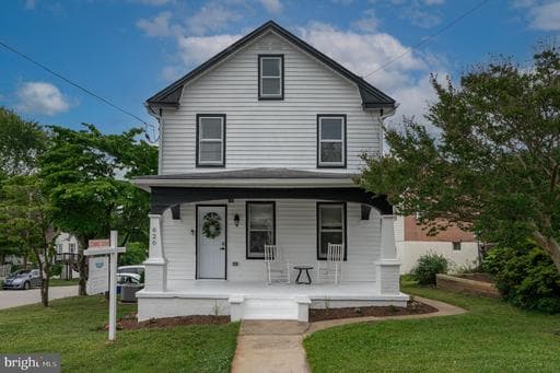 620 N Maple Ave, Brunswick, MD 21716-1321, United States - Photo 1