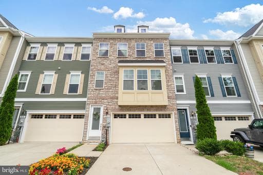 1240 HICKORY HILL CIRCLE - Photo 1