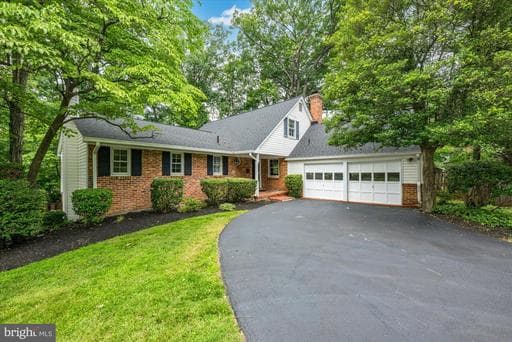 2012 ADDEY COURT - Photo 1