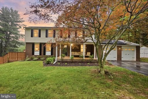 21 BELL BLUFF COURT - Photo 1