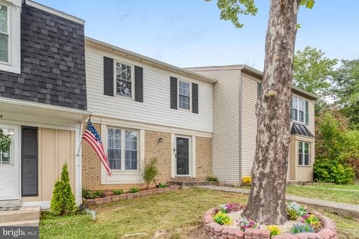 2902 MADEIRA COURT - Photo 1