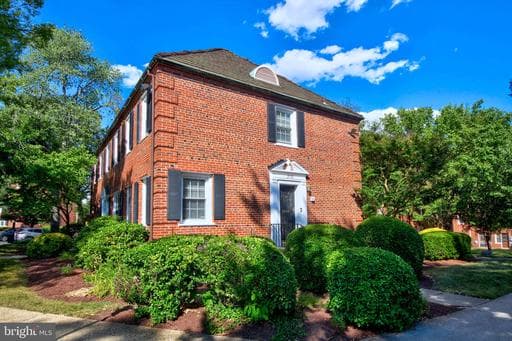 2110 SUITLAND TERRACE