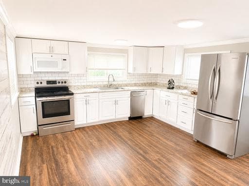 6505 VERT DR - Photo 1