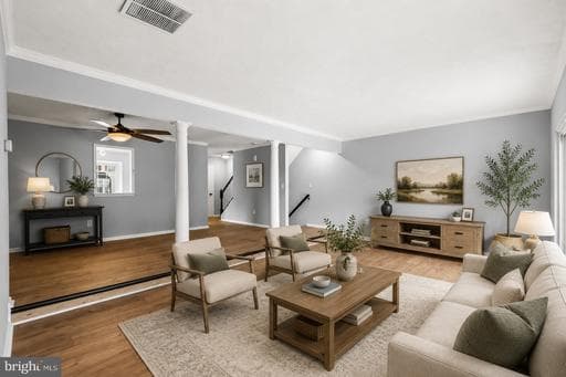 107 W PARK DR