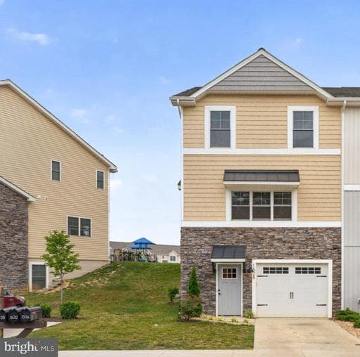 1528 Palomino Trl, Harrisonburg, VA 22801-3994, United States - Photo 1