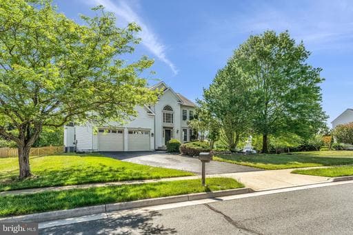 611 Curtin Pl SE, Leesburg, VA 20175-5612, United States