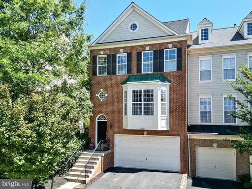 43764 LEES MILL SQUARE - Photo 1