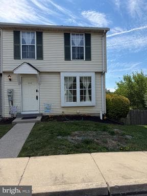 212 LILY COURT