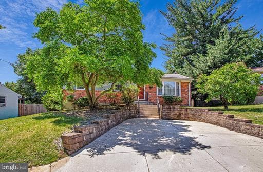 409 ELM AVENUE - Photo 1