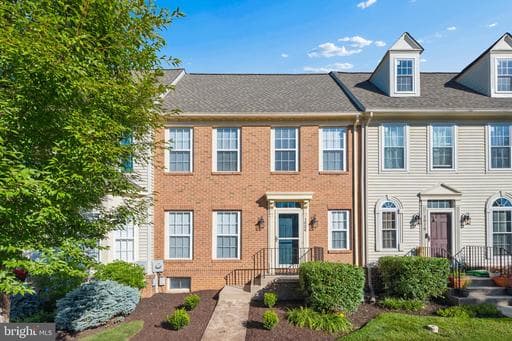 3008 SANCTUARY LANE - Photo 1