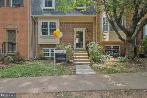 6168 FOREST CREEK COURT