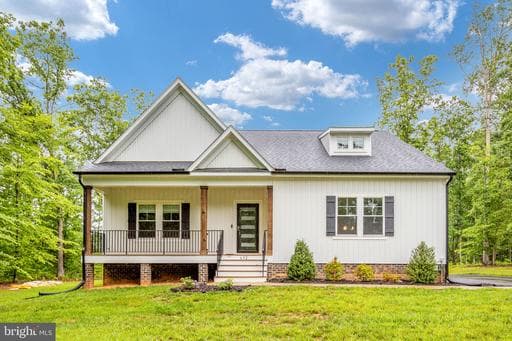 632 Noahs Landing Dr, Bumpass, VA 23024-4840, United States - Photo 1