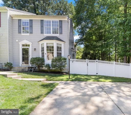 1208 GREYSWOOD ROAD - Photo 1