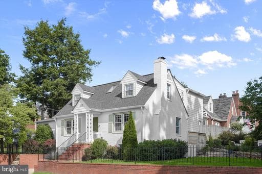 5501 11TH STREET - Photo 1