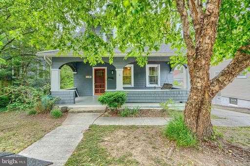 3009 IONA TERRACE - Photo 1
