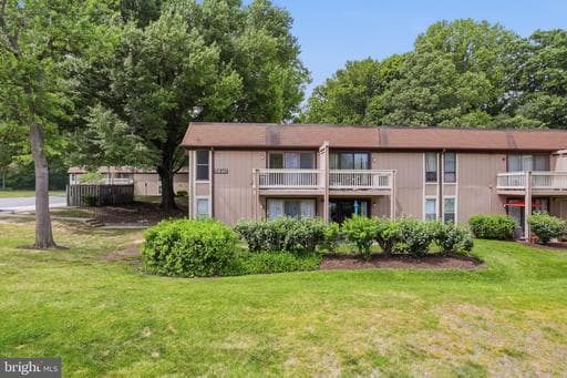 5810 ROYAL RIDGE DRIVE G - Photo 1
