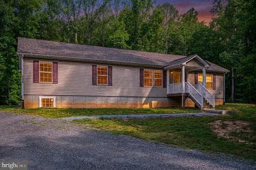 7326 Red Feather Ln, Spotsylvania, VA 22551-2765, United States