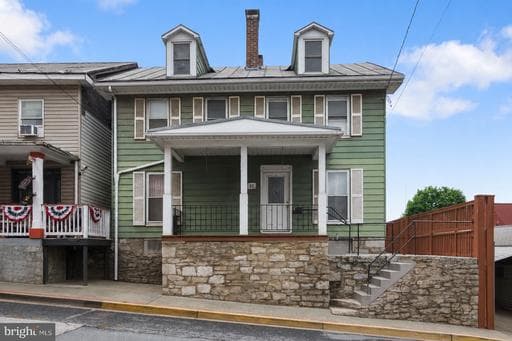 37 N MAIN STREET - Photo 1