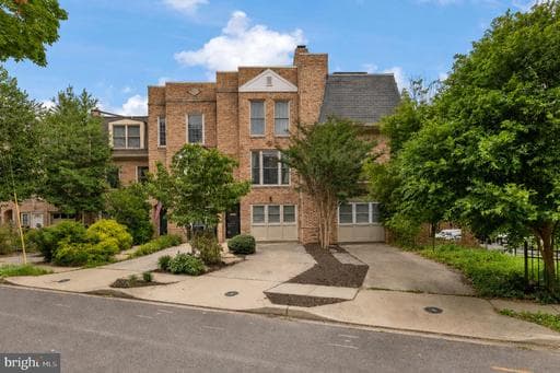 3745 1/2 NW KANAWHA STREET