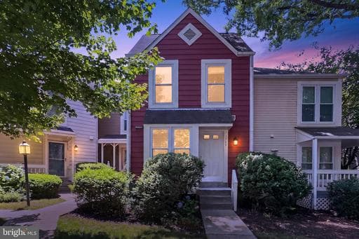 1769 Whisperhill Dr, Reston, VA 20194-1807, United States - Photo 1