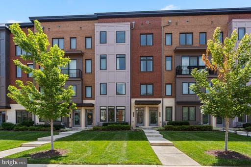 23685 Hopewell Manor Ter, Ashburn, VA 20148-6315, United States - Photo 1