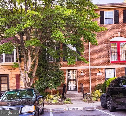 506 Pickwick Village Way, Silver Spring, MD 20901-3837, United States