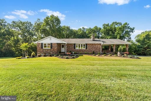 1507 WILDWOOD DRIVE - Photo 1