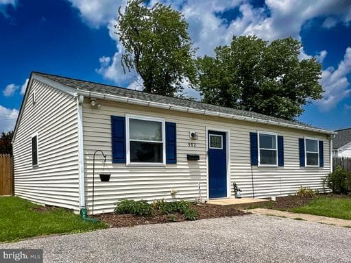 902 DORKING ROAD - Photo 1