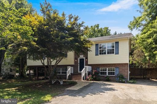 419 GROVER LANE - Photo 1