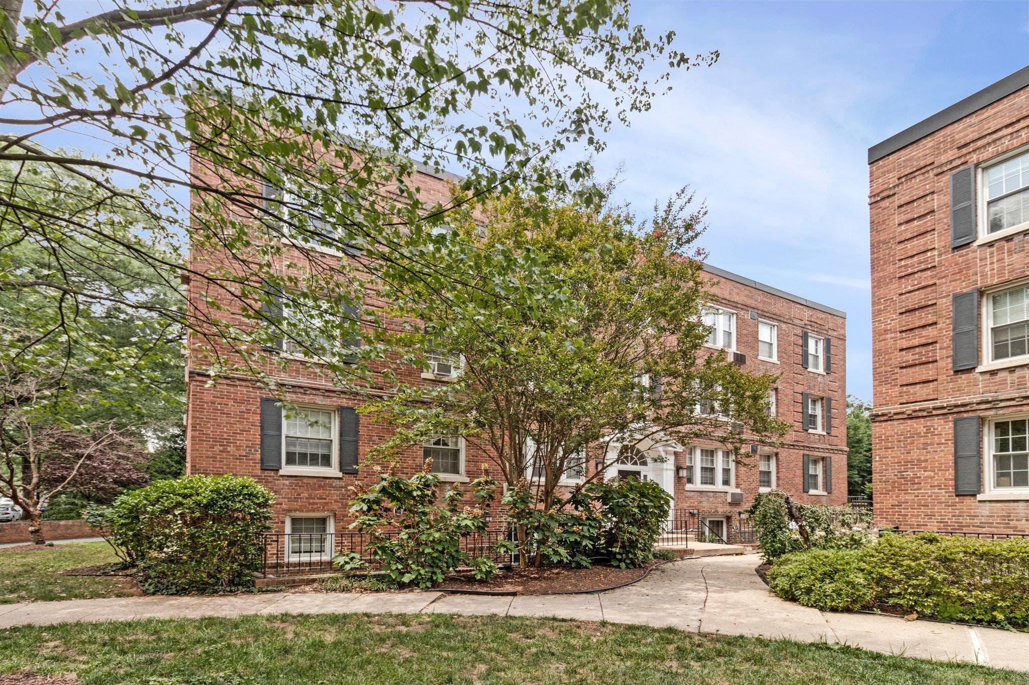4491 MacArthur Blvd NW, Washington, DC 20007-2542, United States