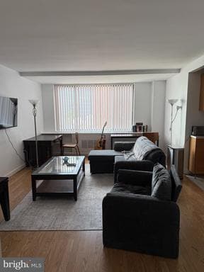 1121 ARLINGTON BOULEVARD 825