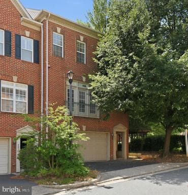 401 Stanton Pl, Alexandria, VA 22304-7162, United States