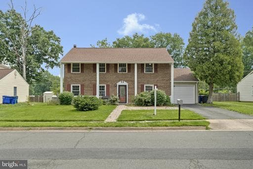 1107 Treeside Ln, Herndon, VA 20170-3808, United States