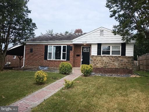 8108 HAMMOND AVENUE - Photo 1