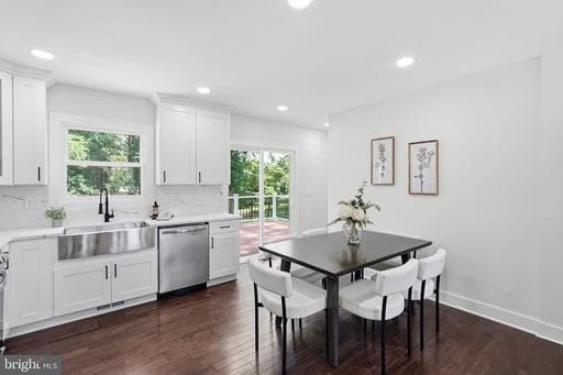 7163 RILEY ROAD - Photo 1
