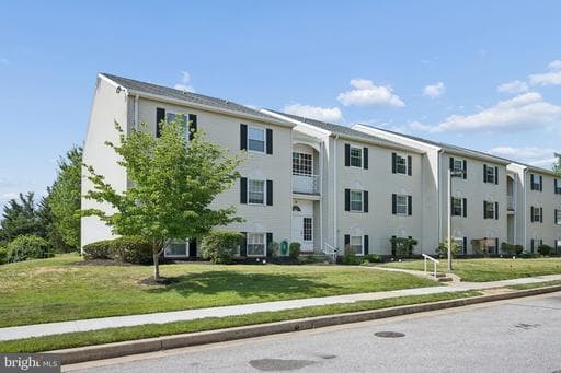 10 BROOKING COURT 302 - Photo 1