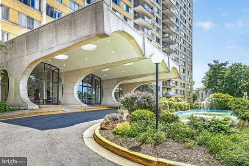 301 N BEAUREGARD STREET 1001