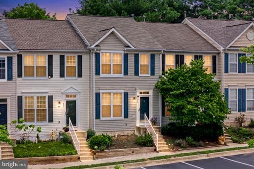 453 PEARLBUSH SQUARE