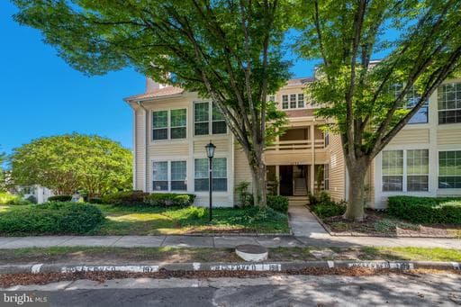 4505 HAZELTINE COURT F - Photo 1
