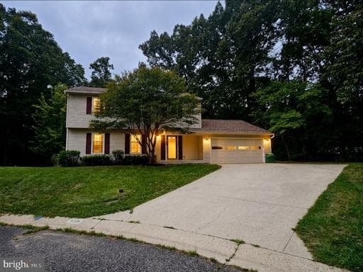 3058 ENDICOTT COURT - Photo 1